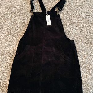 Nwt overall skirt black juniors